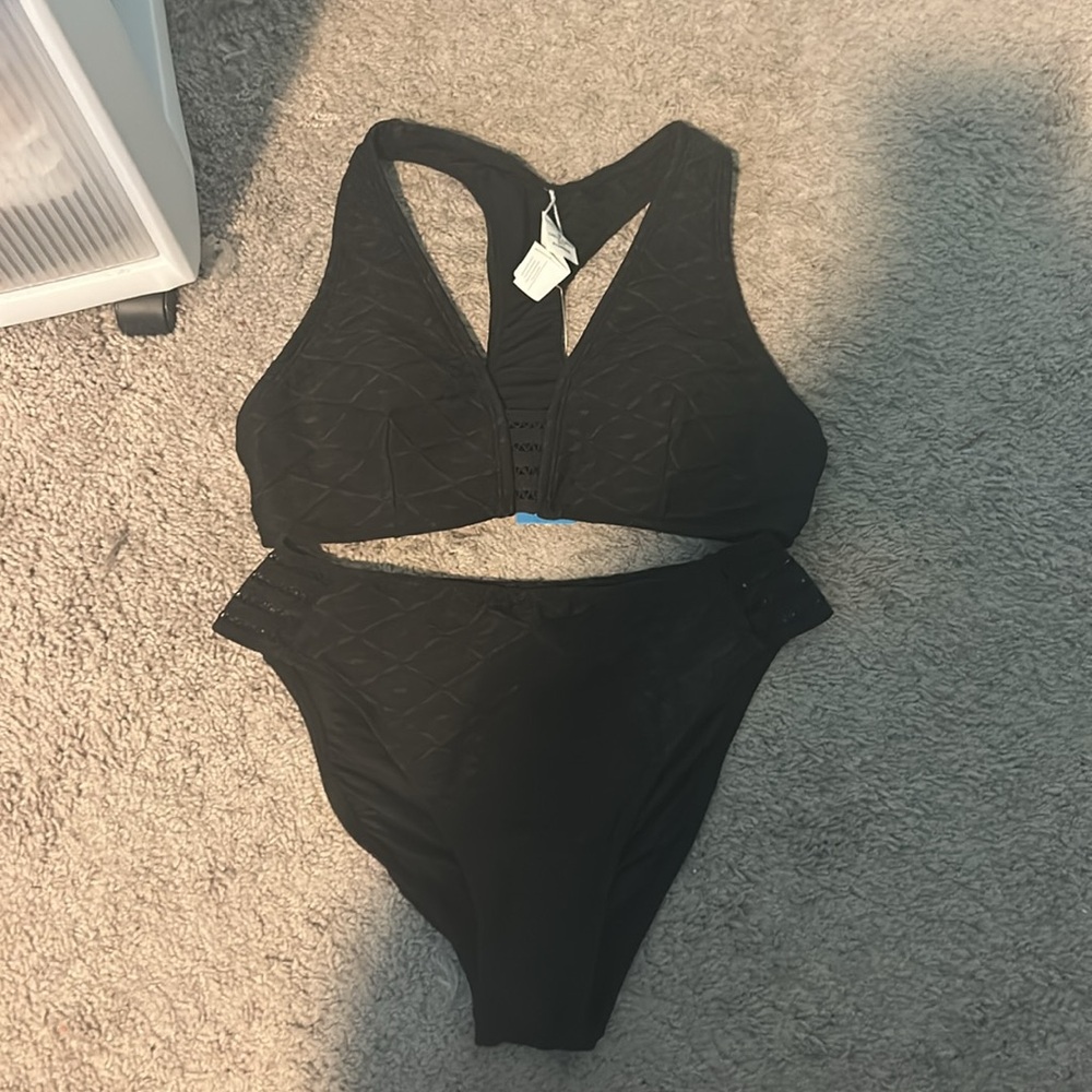 Cupshe Black Swimwear in Frosted Pouch